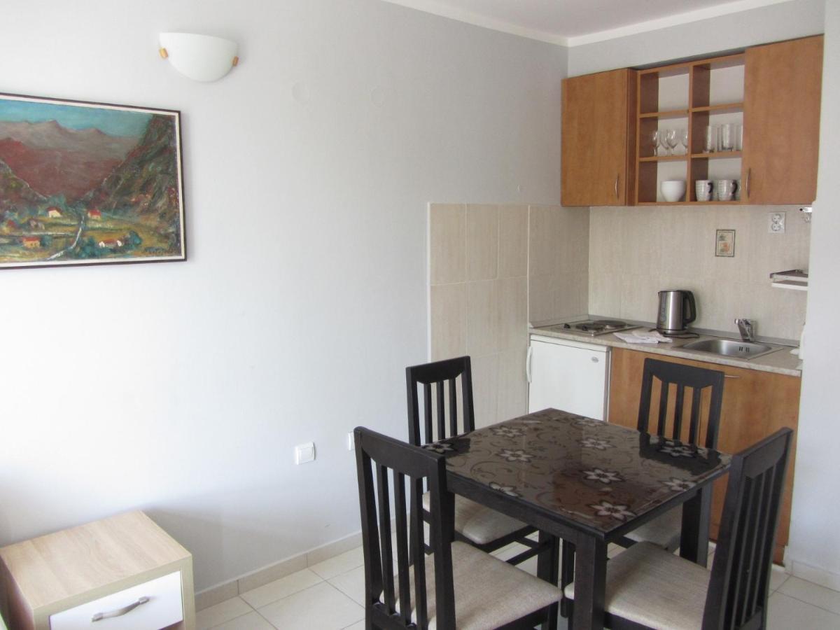 Apartament Cernogoriya Voyage Rafailovići Zewnętrze zdjęcie
